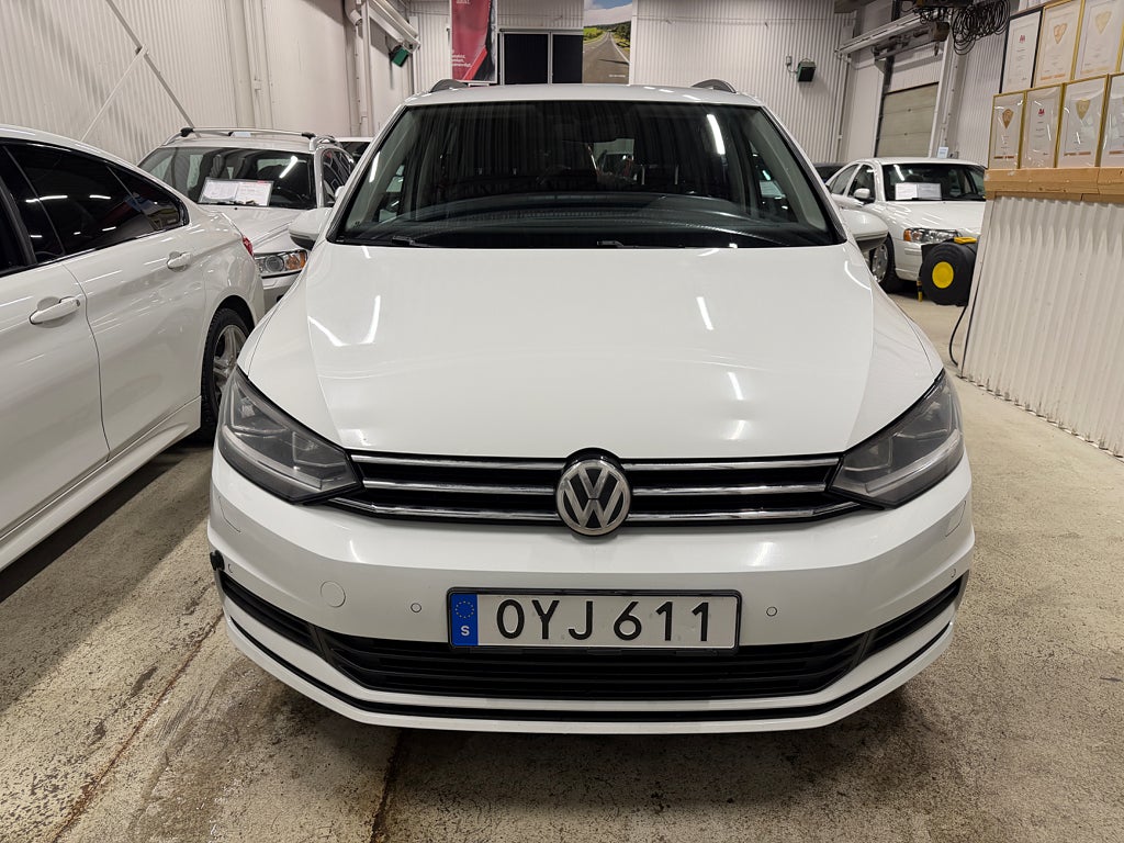 Volkswagen Touran 7-seater 1.2 TSI BMT Base Euro 6
