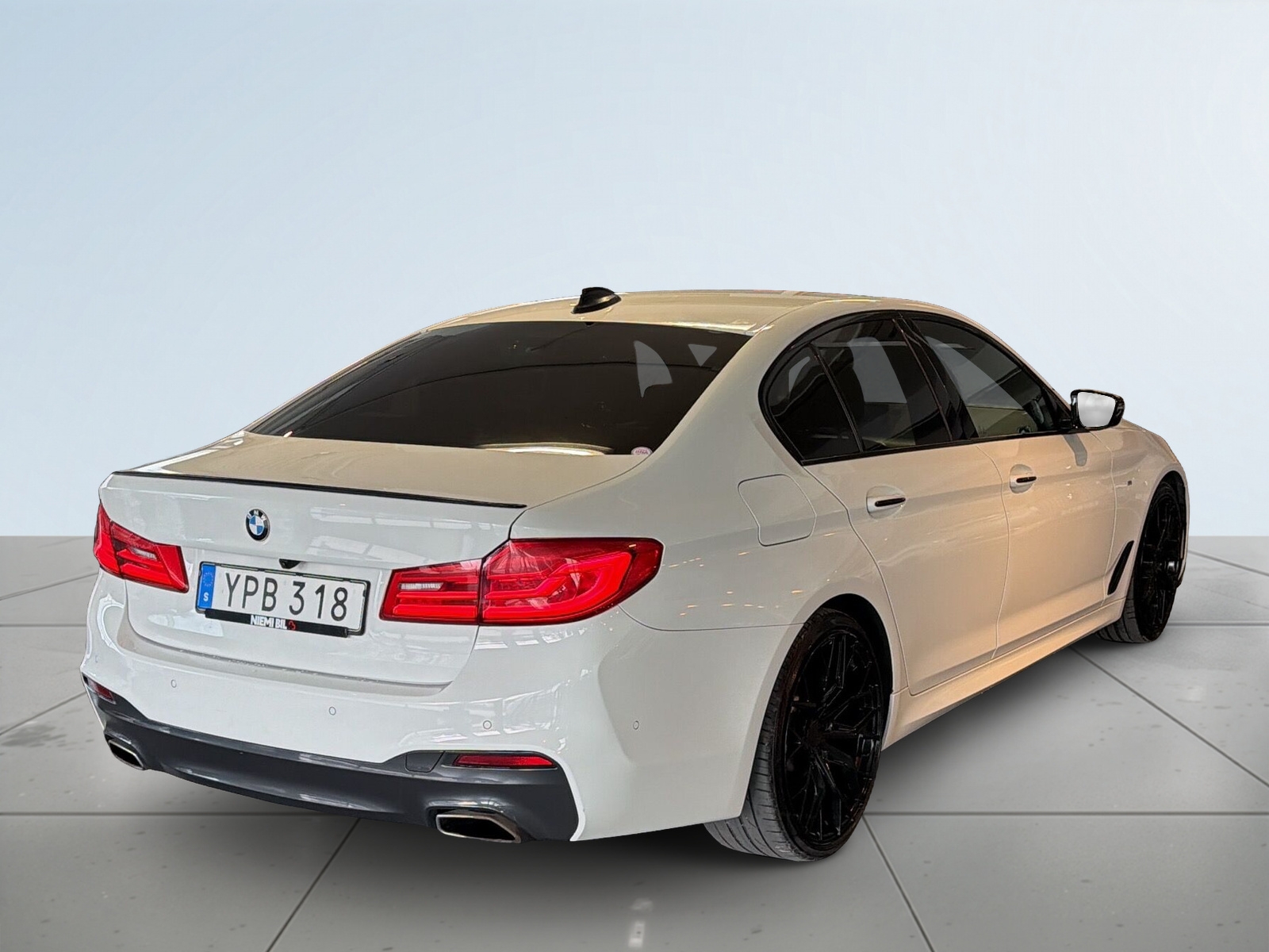 BMW 520 2018, kuva 6/10