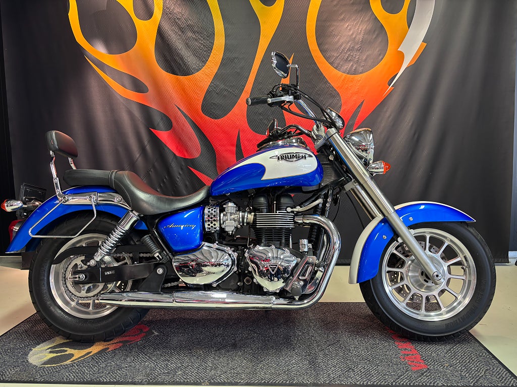 Triumph AMERICA 