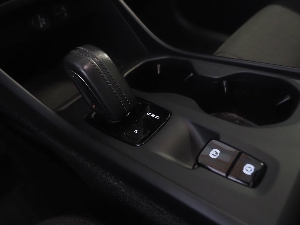 Volvo XC40 D3 AWD 150hk Geartronic | Backkamera | VOC | 2019