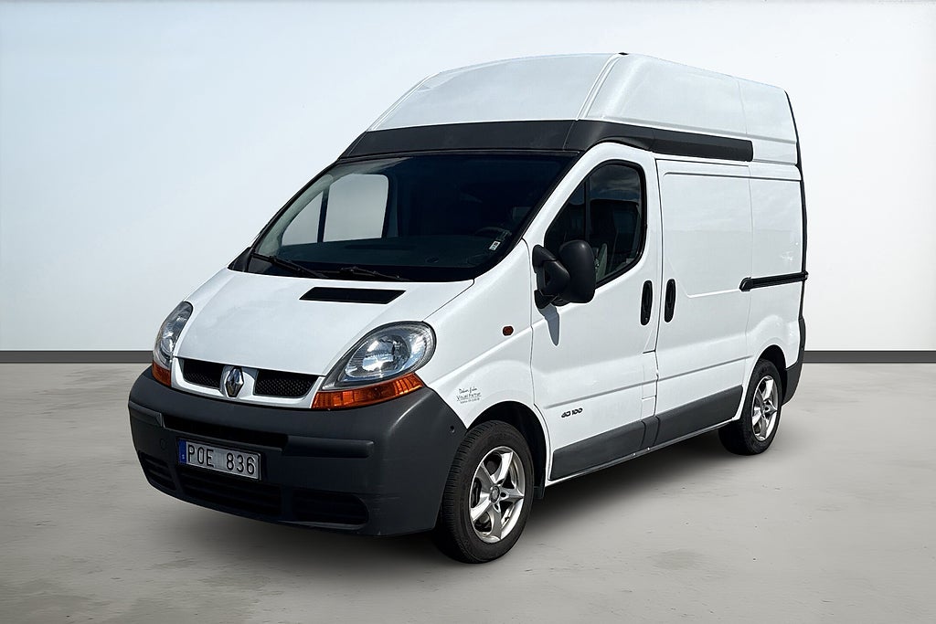 Renault trafic Skåpbil 2.9t 1.9 dCi * 1 Ägare 5655 Mil * Hög 