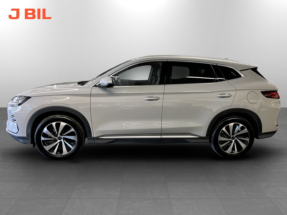 Bild på BYD SEAL U DM-i 1.5 + 18.3kWh 218hk Aut PANO 360° HUD