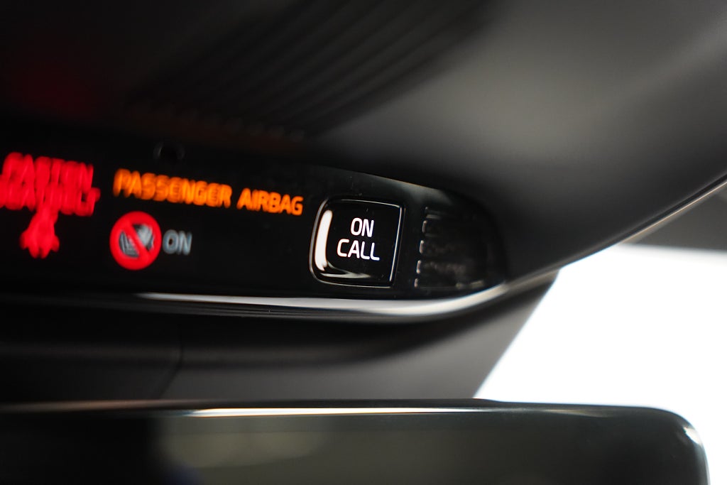 Volvo V60 D3 Geartronic 150hk R-Design D-värmare VOC Skinn