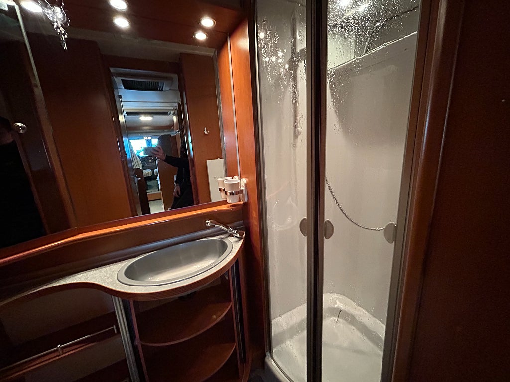 LMC LIBERTY FINISH TI 7100 / ALDE / Kamkedja / Ugn / Solcell - LMC