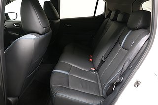 Halvkombi Nissan Leaf 23 av 24