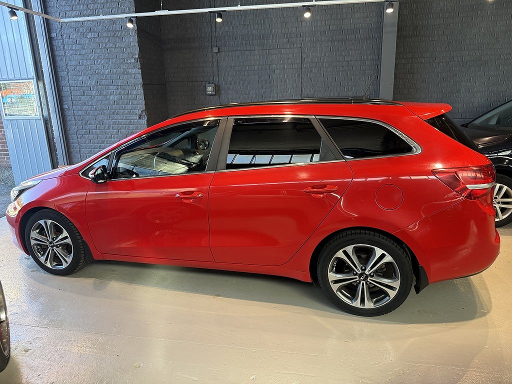 Kia Ceed cee'd_sw 1.6 CRDi GT-Line Panorama 