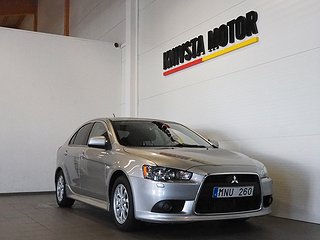 Halvkombi Mitsubishi Lancer