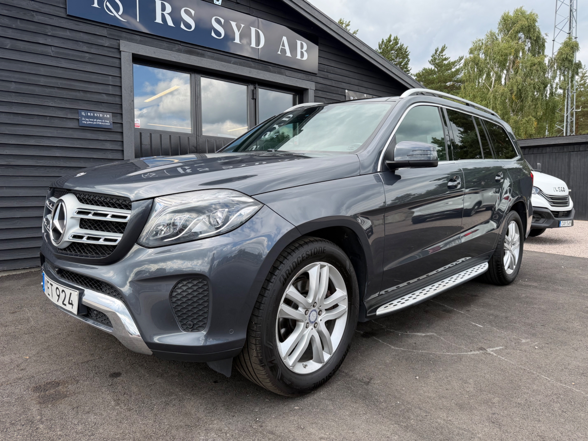 Mercedes-Benz GLS 2016, photo 2/45