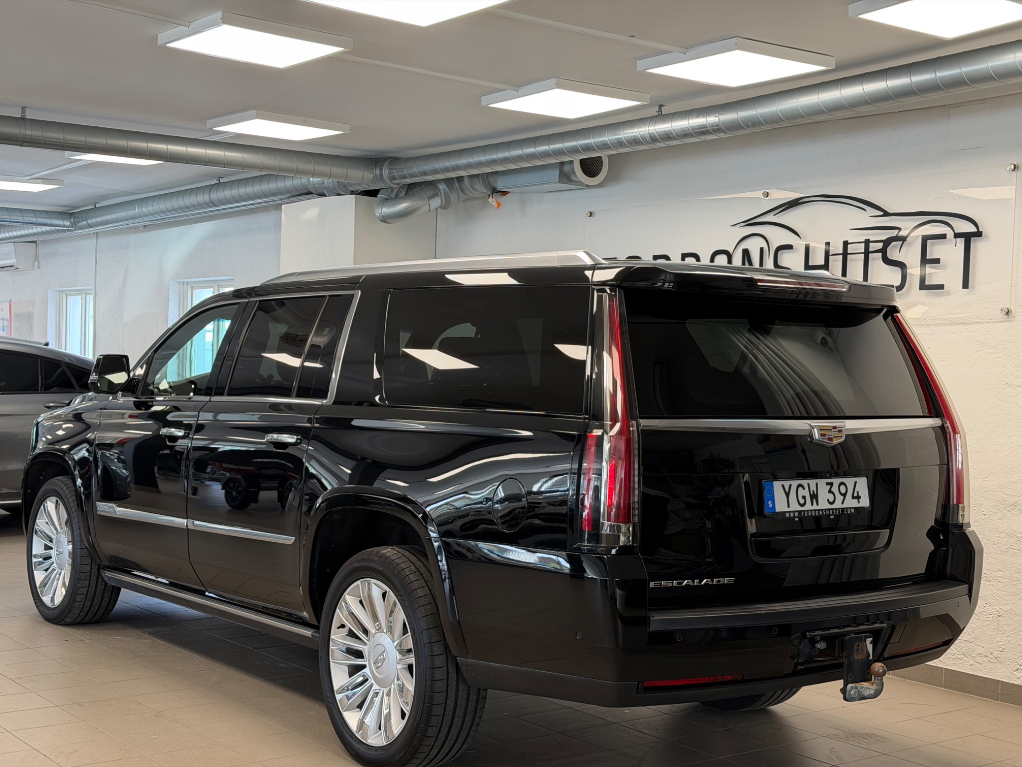 Cadillac Escalade 2017, photo 3/57