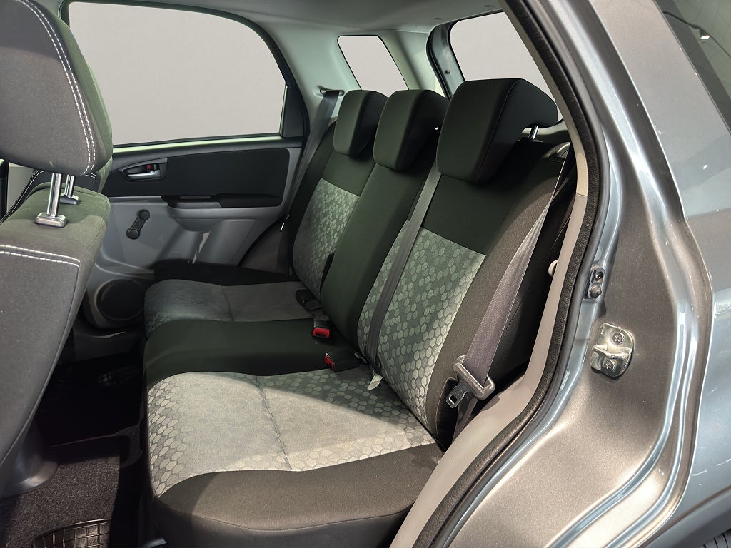 Suzuki SX4 1.6 VVT i-AWD Motor & Kupévärmare - bild 10