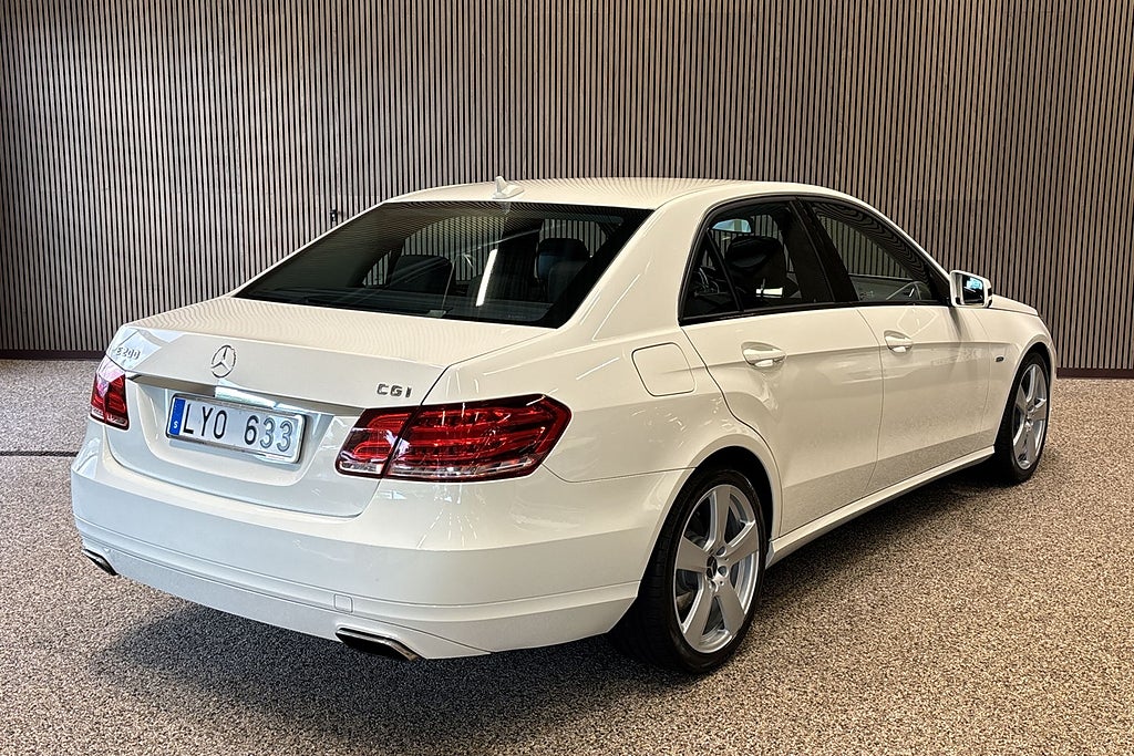 Mercedes-Benz E 200 BlueEFFICIENCY Classic Euro 5