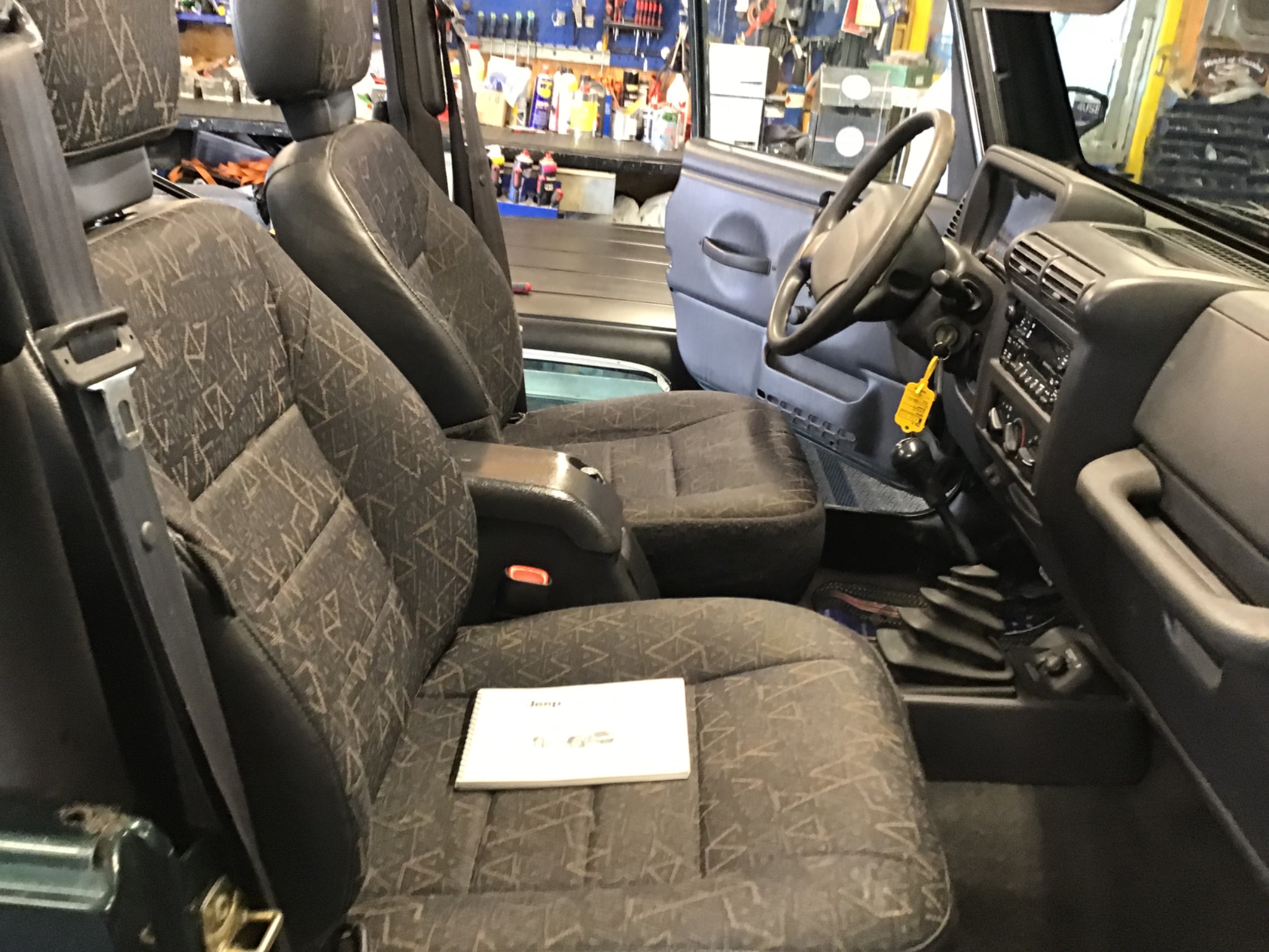 Jeep Wrangler 2.5 4WD Cabb 2001, bild 6/10