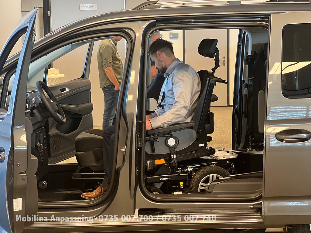 Ford Tourneo Handikappanpassad Golvsänkt 