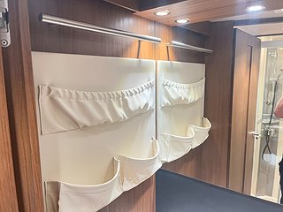 Husbil-integrerad Niesmann ARTO 88 F 25 av 31