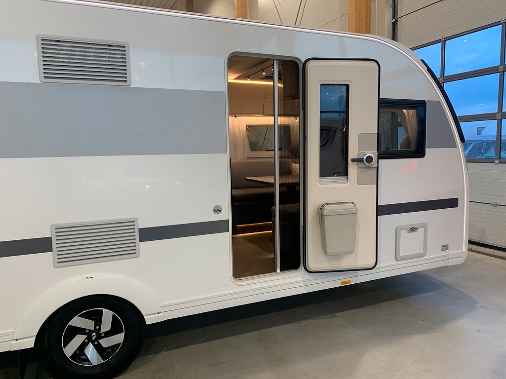 Adria Alpina 663 UK  2786 kr/mån/Ny /Vi tar inbyten - Adria