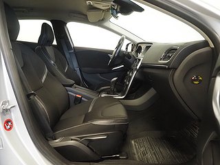 Halvkombi Volvo V40 8 av 25