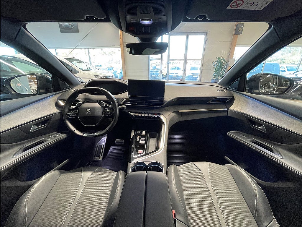 Bild på Peugeot 5008 GT 1.2 PT 130hk Aut - BACKKAMERA, CARPLAY