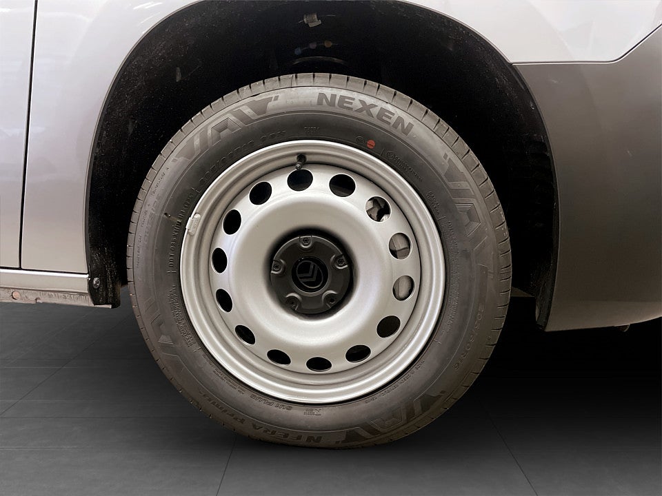 Bild på Citroën Berlingo 130hk Aut L2 - EDITION! SERVICE & V-HJUL INGÅR!