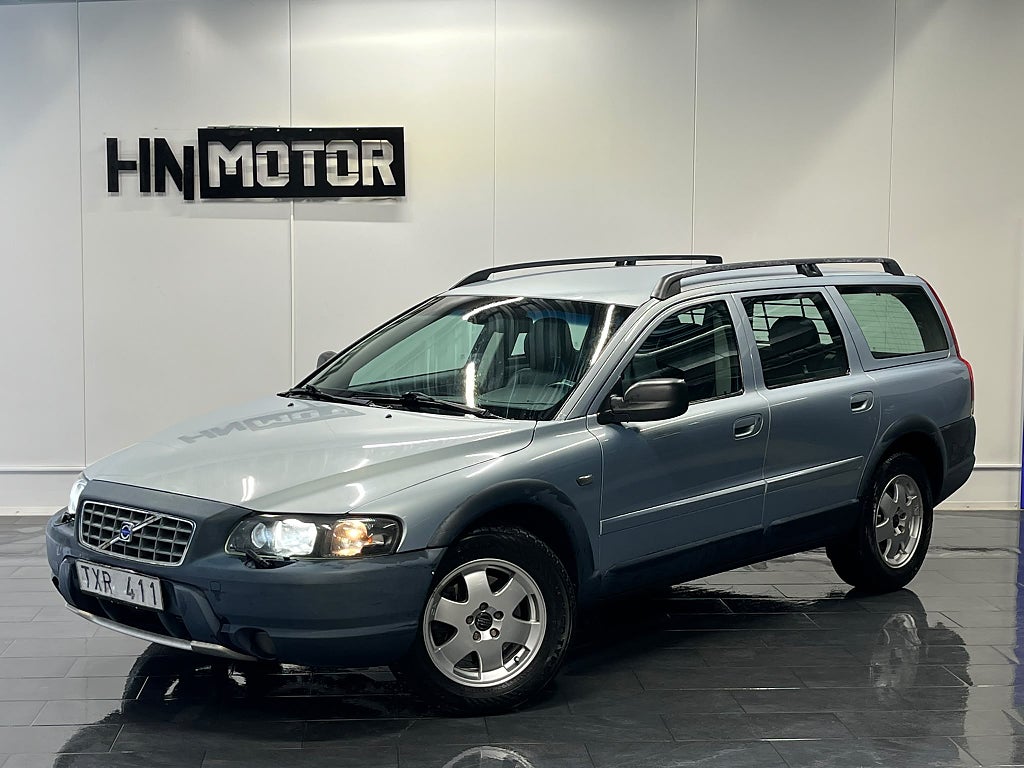 Volvo XC70 D5 AWD Automat Business |2Ägare|NySer|Skinn|ElStol|DRAG