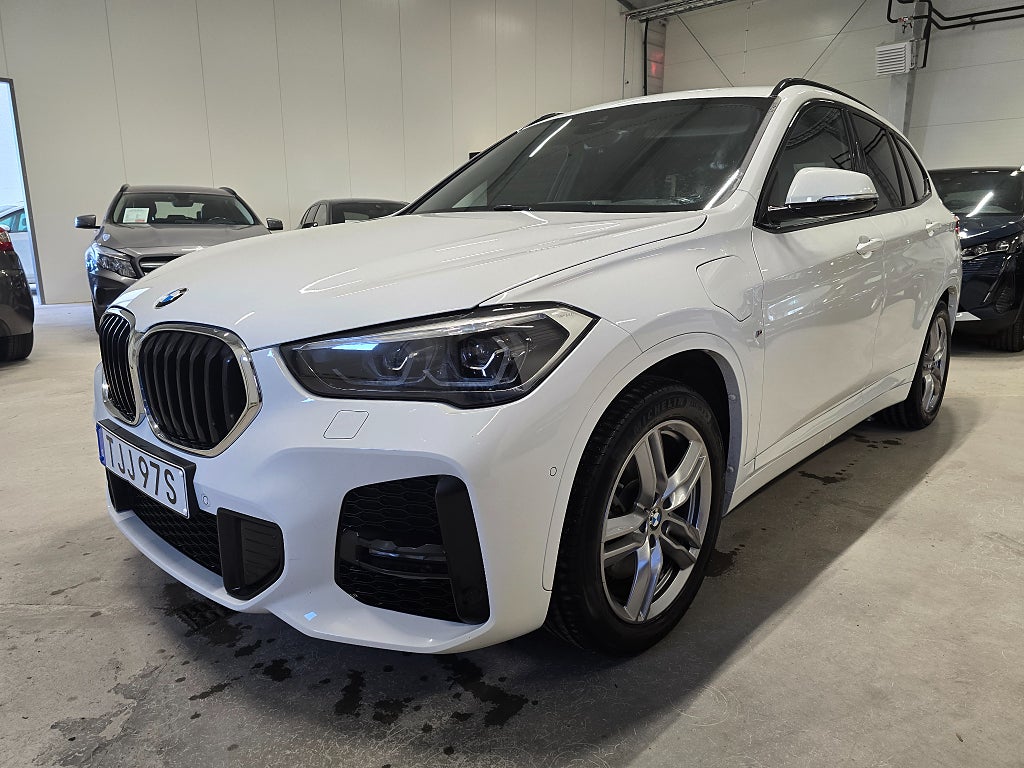 BMW X1 xDrive25e Steptronic M Sport *Dragkrok *Skinn *Panorama