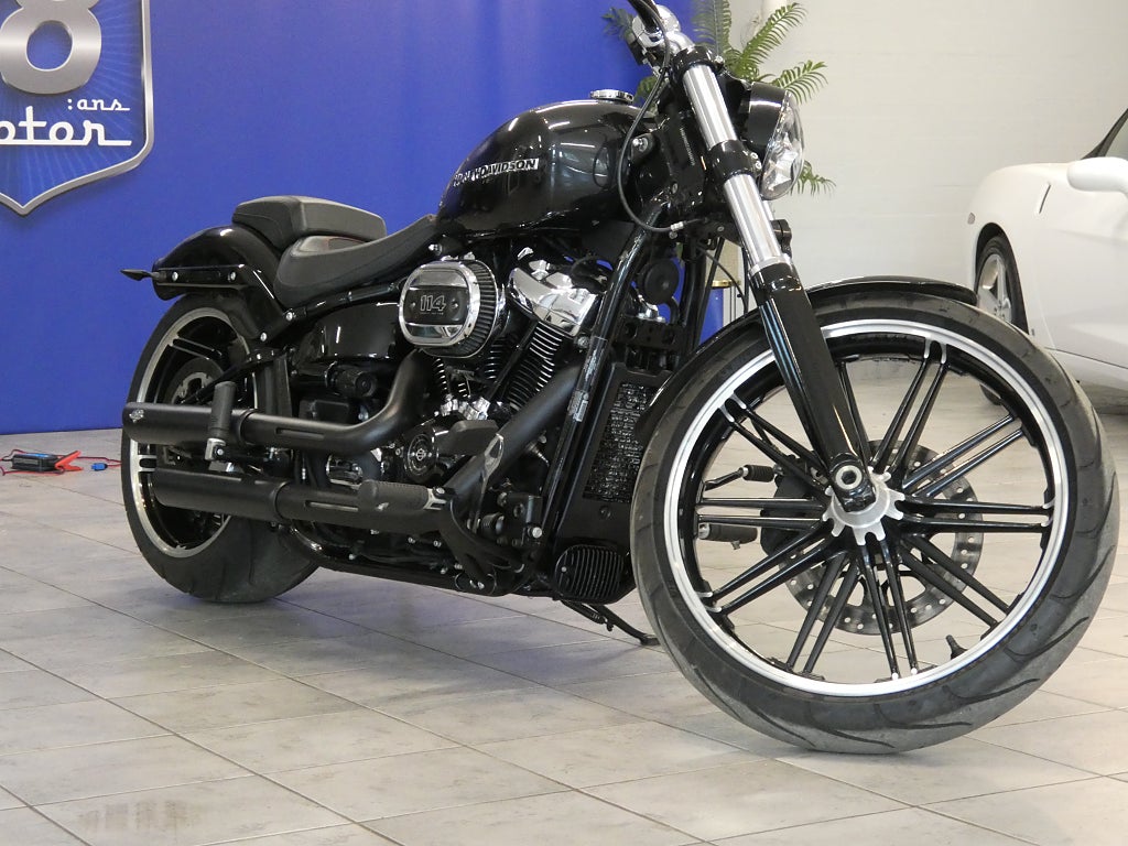 Harley-Davidson Breakout 128cui 
