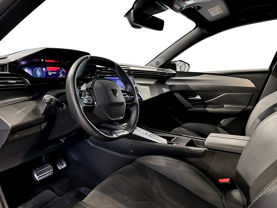Bild på Peugeot 308 5D GT 1.2 PT 130hk Aut B-KAMERA CARPLAY
