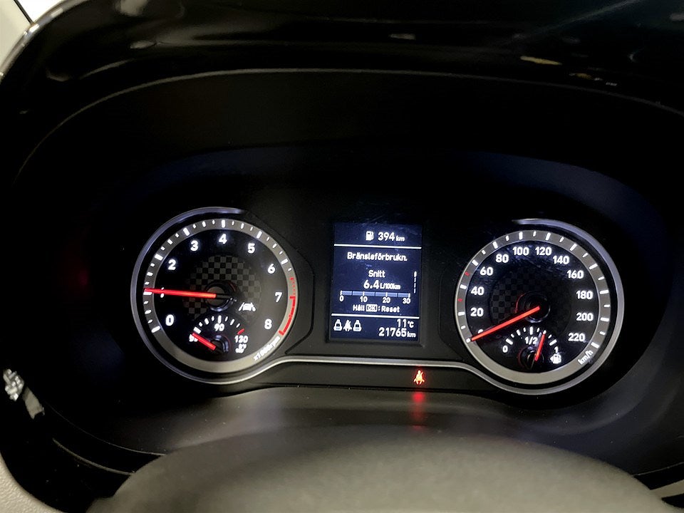 Bild på Hyundai i10 Essential 1.0 67hk - CARPLAY, RATTVÄRME