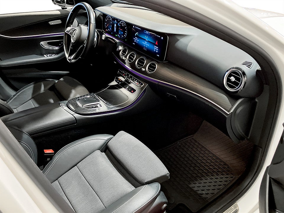 Bild på Mercedes-Benz E300 de 4MATIC AMG Line PHEV 306hk Aut B-KAMERA DRAG CARPLAY