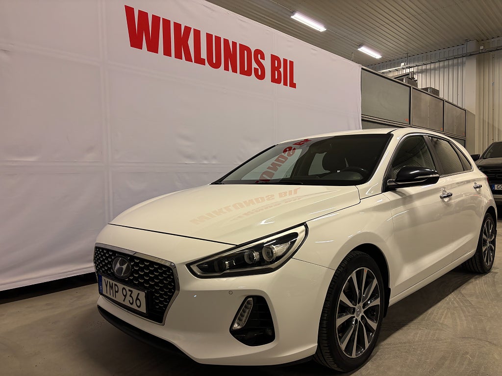 Hyundai i30 1.4 T-GDi DCT Comfort 140hk 1 ägare Back GPS BLIS PDC