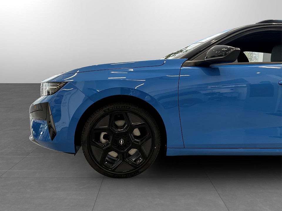 Bild på Opel Astra Sports Tourer GS PHEV 195hk - OMGÅENDE LEVERANS!