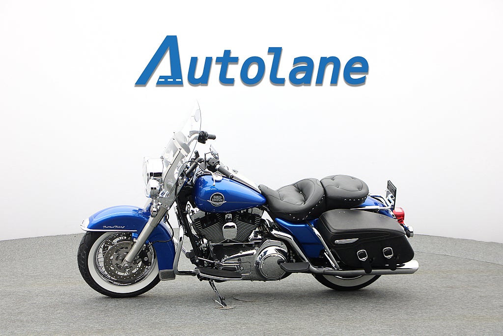 Harley-Davidson Road king Clasic * Vance & Hines sidoväskor motorbåge