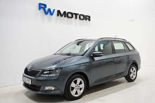 Skoda Fabia 1.0 TSI Style 110hk M-värmare Carplay Farthållare