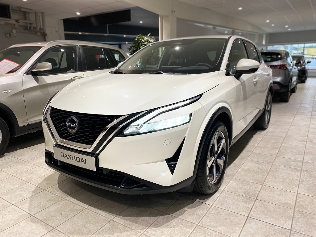Nissan Qashqai 1.3 DIG-T XTRONIC N-Connecta Vinterhjul dubb