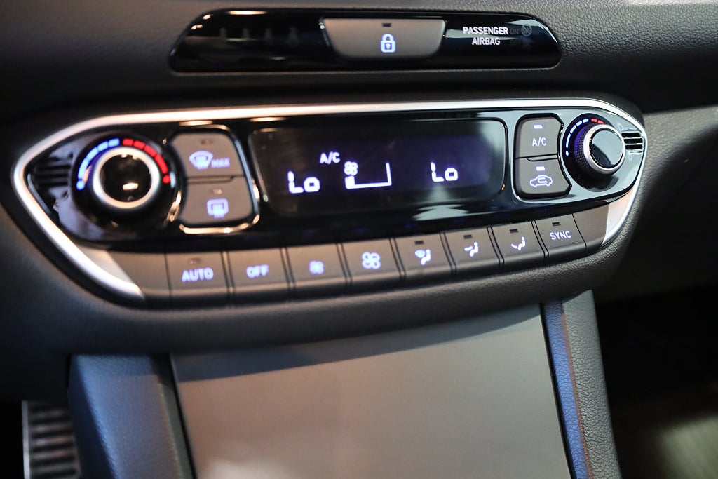 Hyundai i30 Kombi 1.5 T-GDI 160HK DCT N-Line Kamera CarPlay