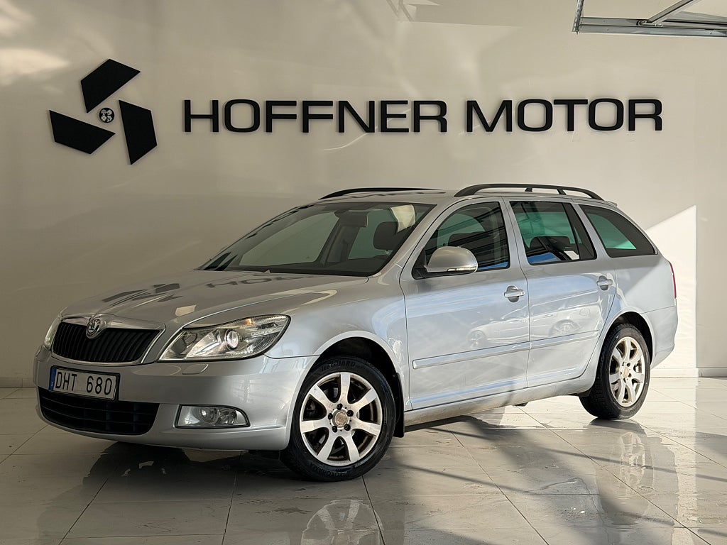 Skoda Octavia Kombi 1.6 TDI AUTOMAT PDC GPS BLUETOOTH AUX DRAG  