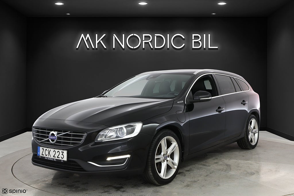 Volvo V60 D5 231hk Plug-in Hybrid AWD Summum Läder Drag 