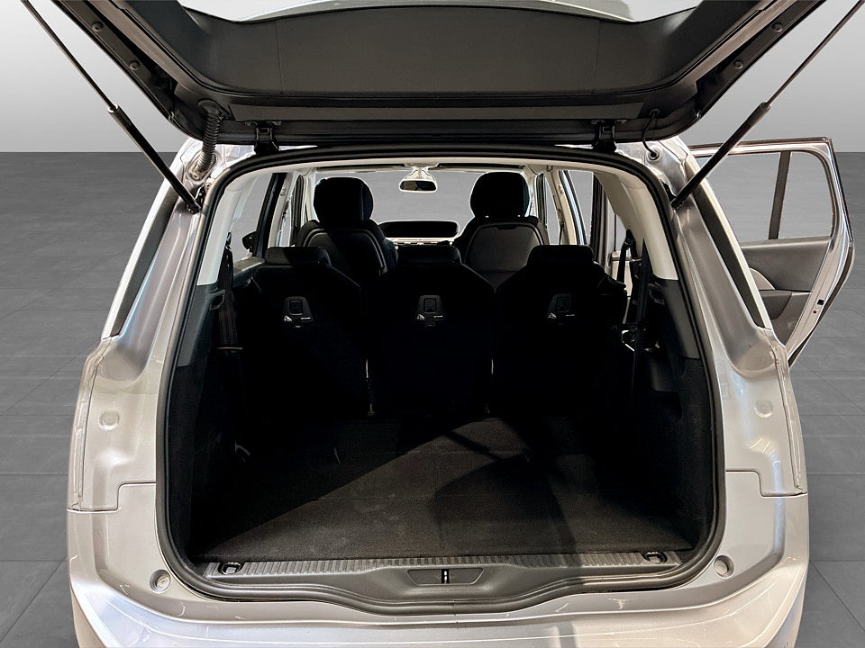 Bild på Citroen C4 Spacetourer Shine 1.2 e-THP 130hk Aut B-KAMERA DRAG