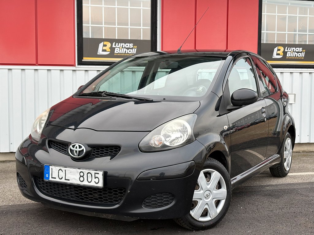 Toyota Aygo 5-dörrar 1.0 VVT-i Full Servad 