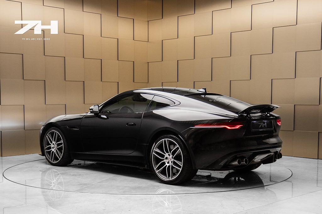 Jaguar F-TYPE 5.0 V8 R-Dynamic Black Pack Meridian Ventiler. Stolar
