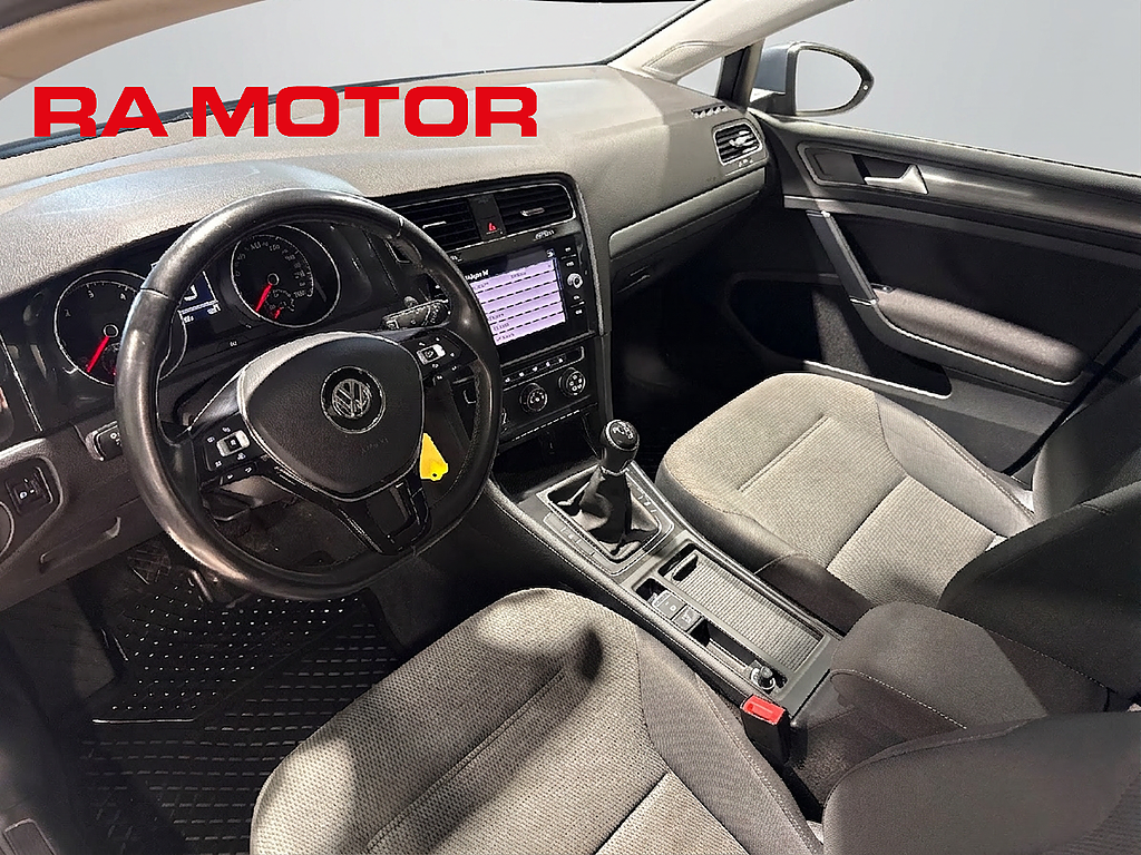 Volkswagen Golf SC 1.6 TDI 116hk | D-värm | Drag | Backkamera | 2017