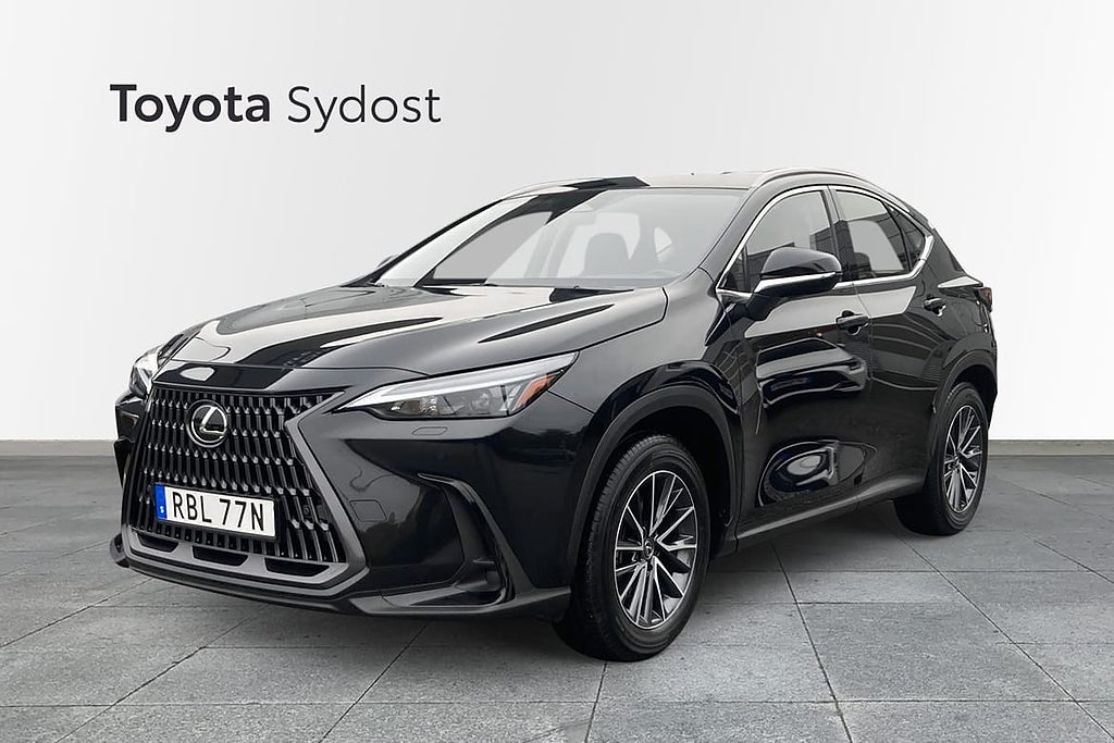 Lexus NX 350h FWD Comfort Drag P-sensorer