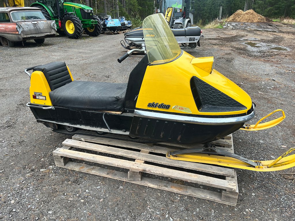 Ski-Doo NORDIC 399  