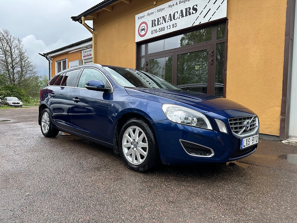 Volvo V60 T4 Momentum, Ocean Race Euro5,bes/Avbet:857kr/mån