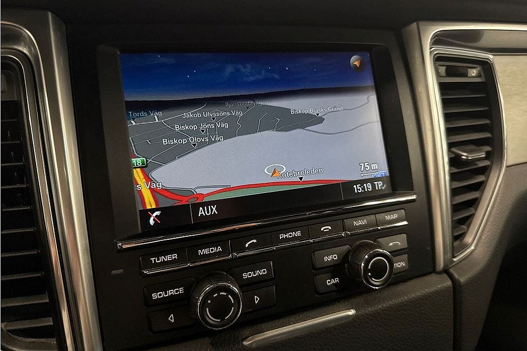 Porsche Macan Turbo 400hk PDK Sport, Pano, Navi, 360