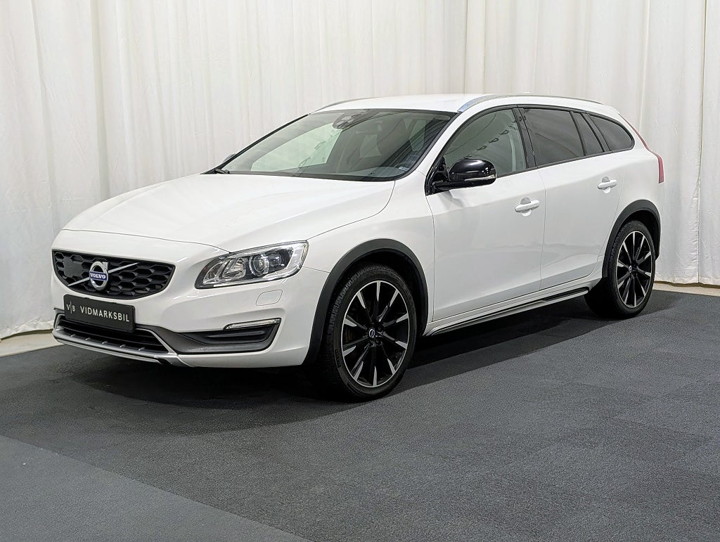 Volvo V60 Cross Country D4 Geartronic Momentum|Drag|Adaptiv|Värmare|