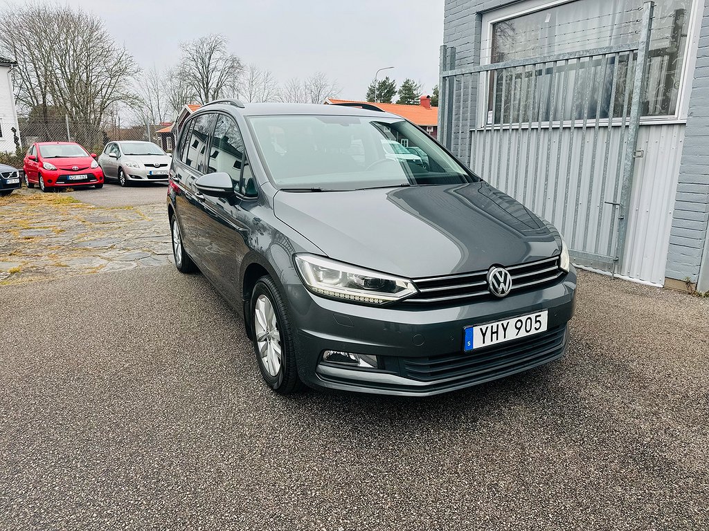 Volkswagen Touran 1.4 TSI 150HK 7-SITSIG / DRAG / VÄRMARE