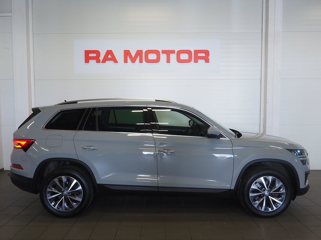 Skoda Kodiaq 2.0 TSI 190hk 4x4 Style |Skinn|Drag|Värmare|Cockpit| 2022