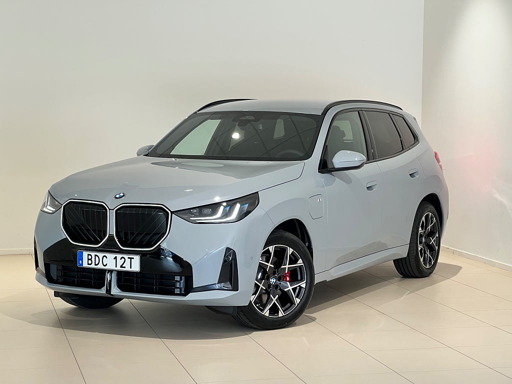 BMW X3 30e xDrive, M-Sport Pro,Adpt Fart,Drag,Värmare,Adpt LED