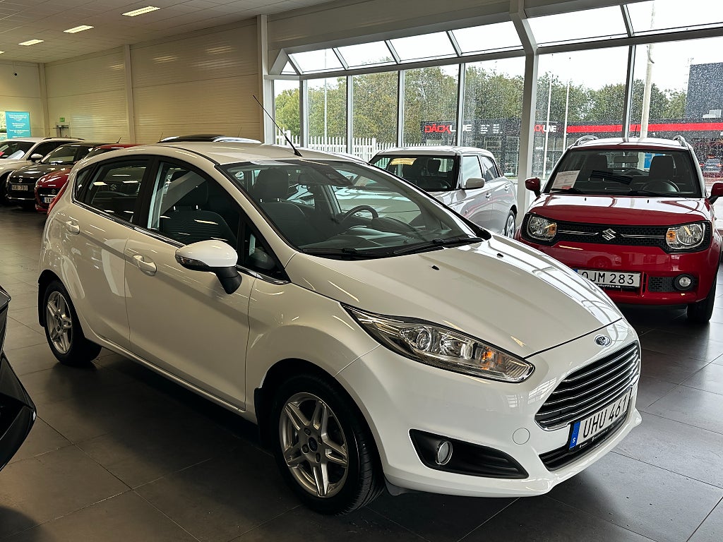 Ford Fiesta 2015 - miniatyr 4