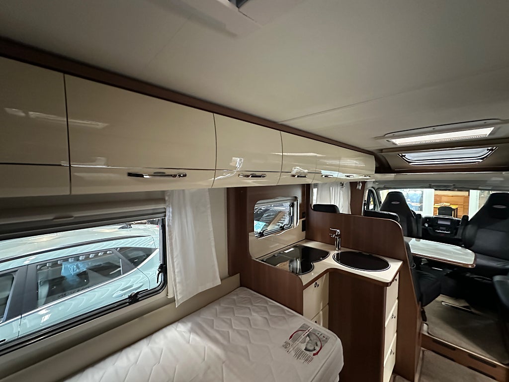 LMC T 713 Passion Alde Långbädd toa bak thumbnail